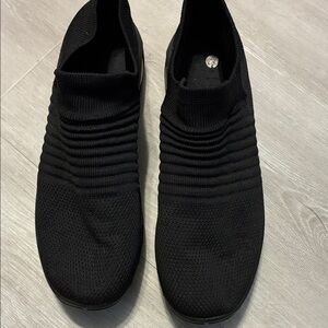 Black Slip-On women’s Shoes